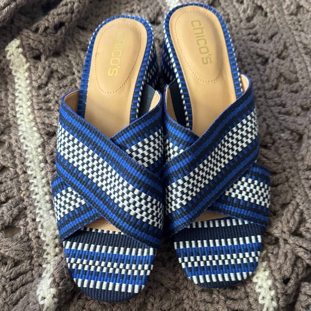 Chico's Navy and White Patterned Mules